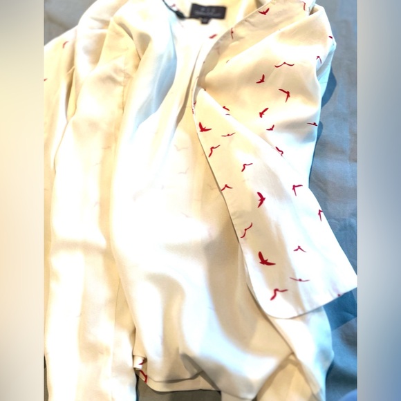 PJK cream open blazer with tiny red abstract birds. Rayon but feels like silk. - Picture 10 of 10